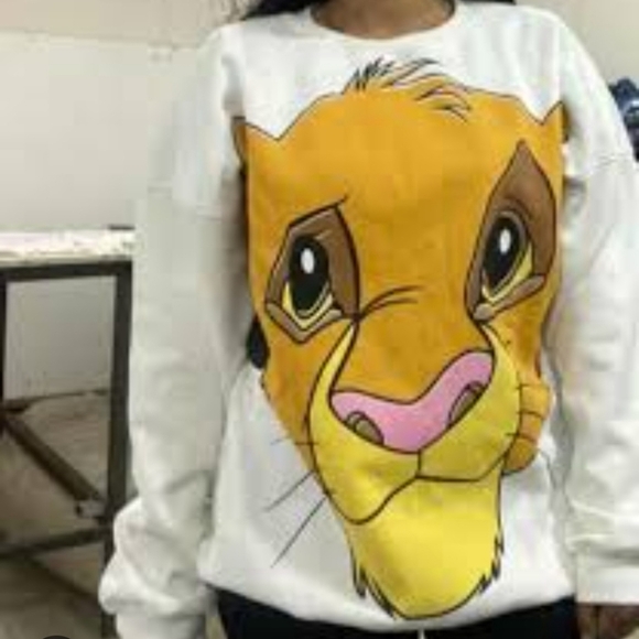 ZARA Disney Cream Sweatshirt with Graphic Size L - Picture 11 of 11